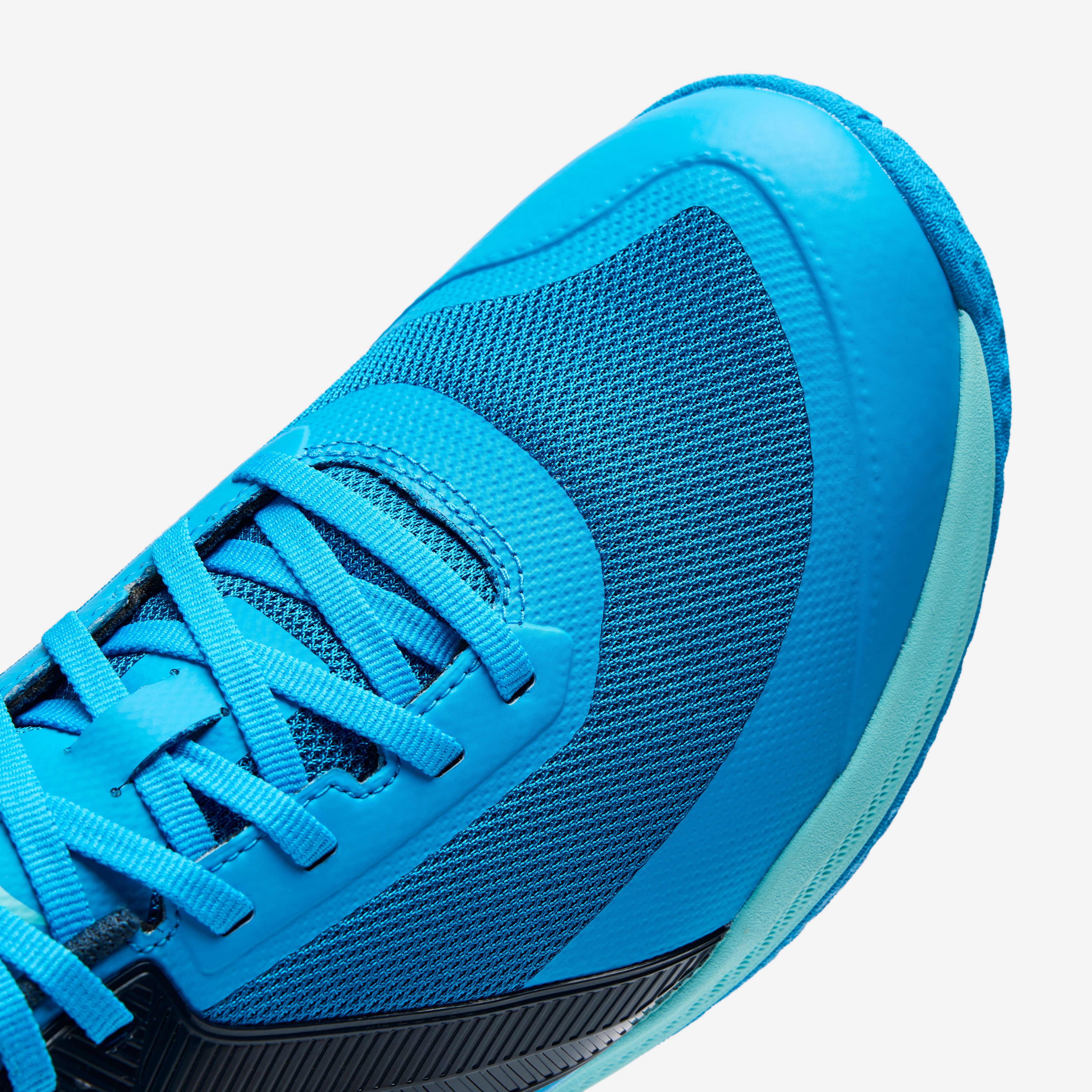 EQ fly Blue