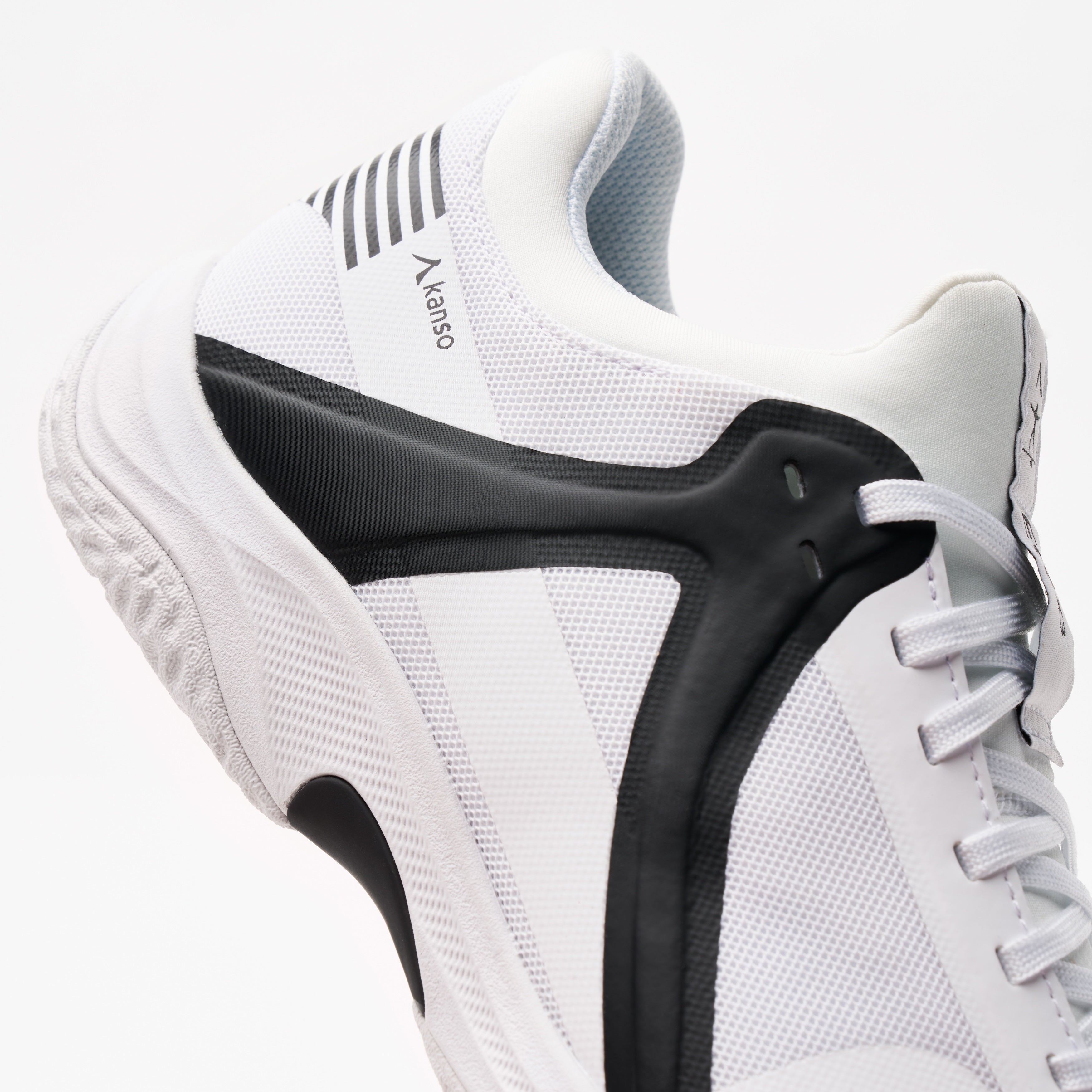 EQx3 White / Black