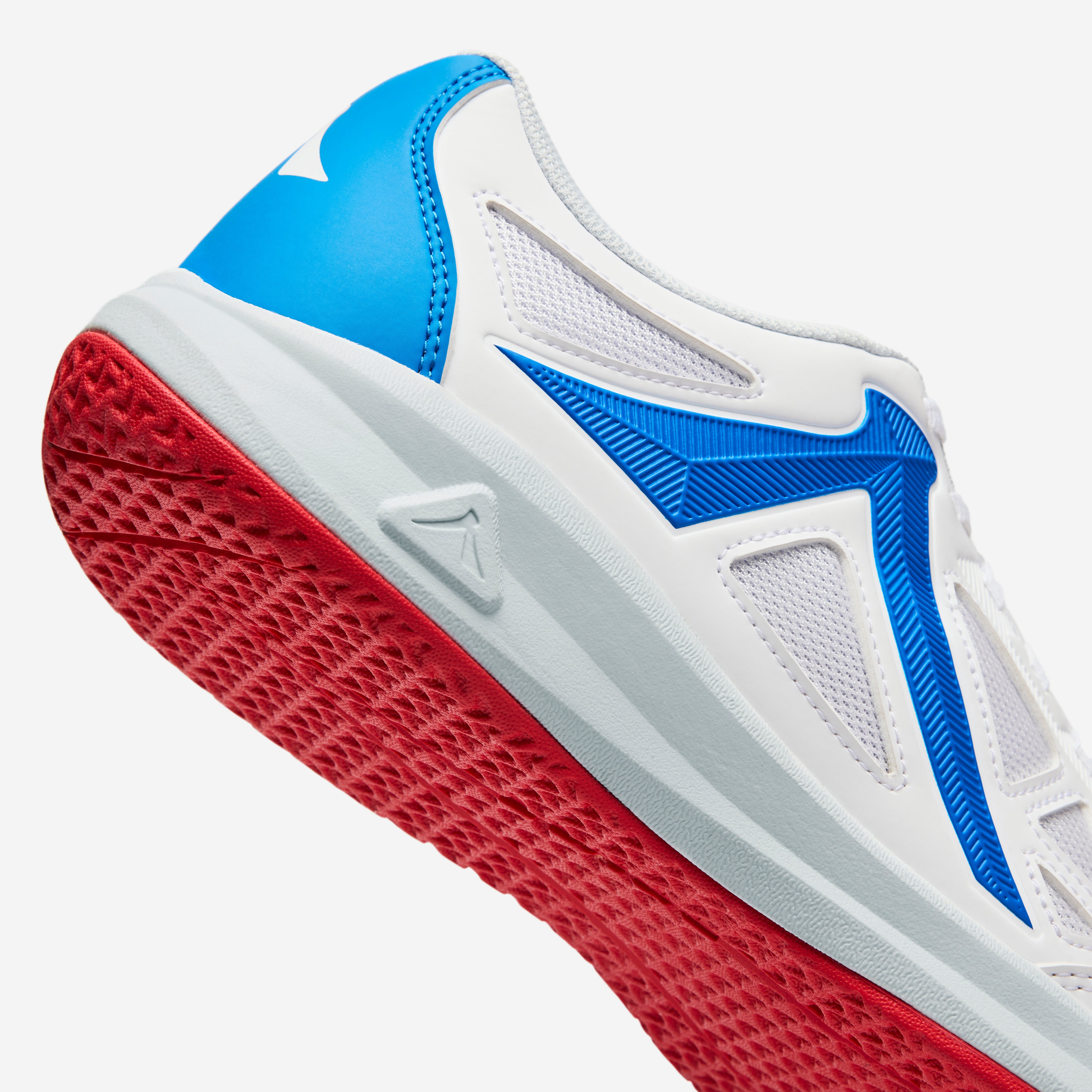 Takumi id White/Blue